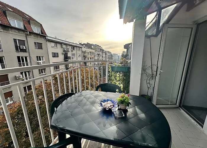 شقة Sky Rooftop 100 Sqm Big بلغراد